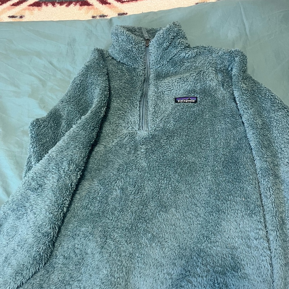 patagonia fluffy teal zip up